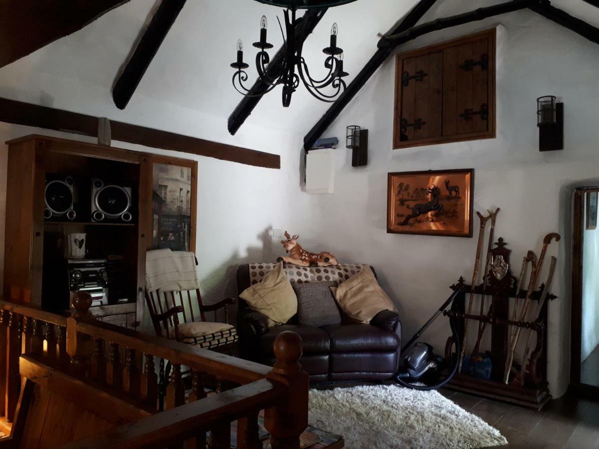 Clarisses Cottage Лара Номер фото